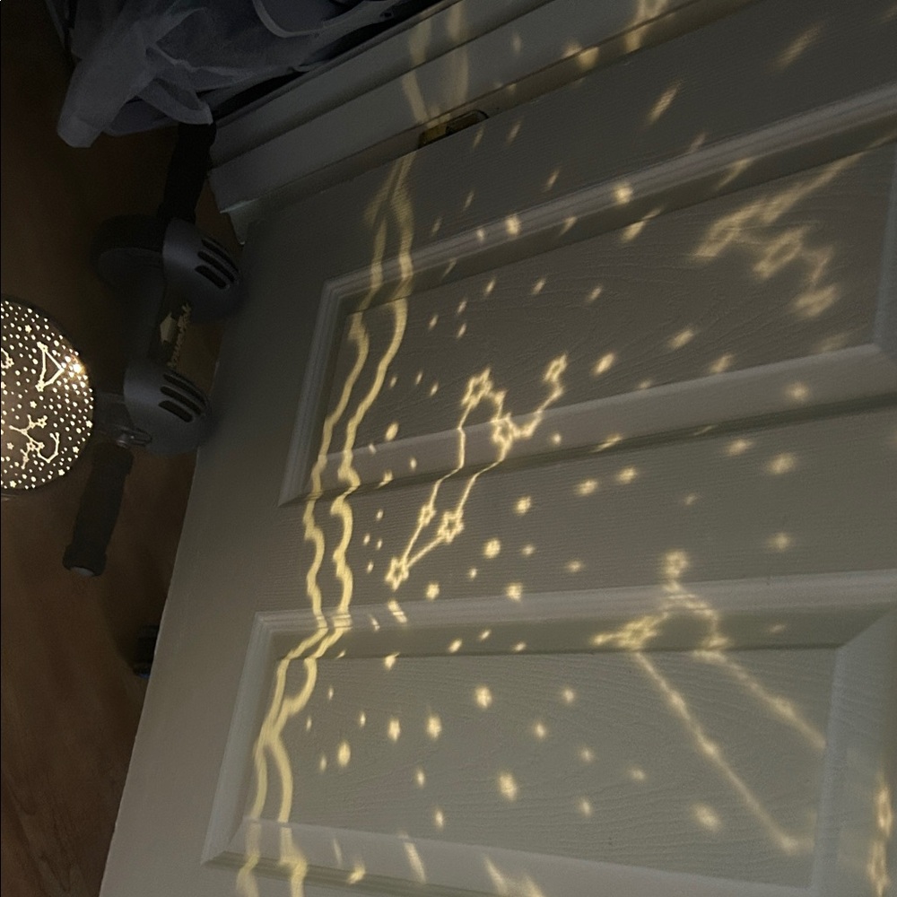 Starry Night Projector Lamp - Picture 3 of 8